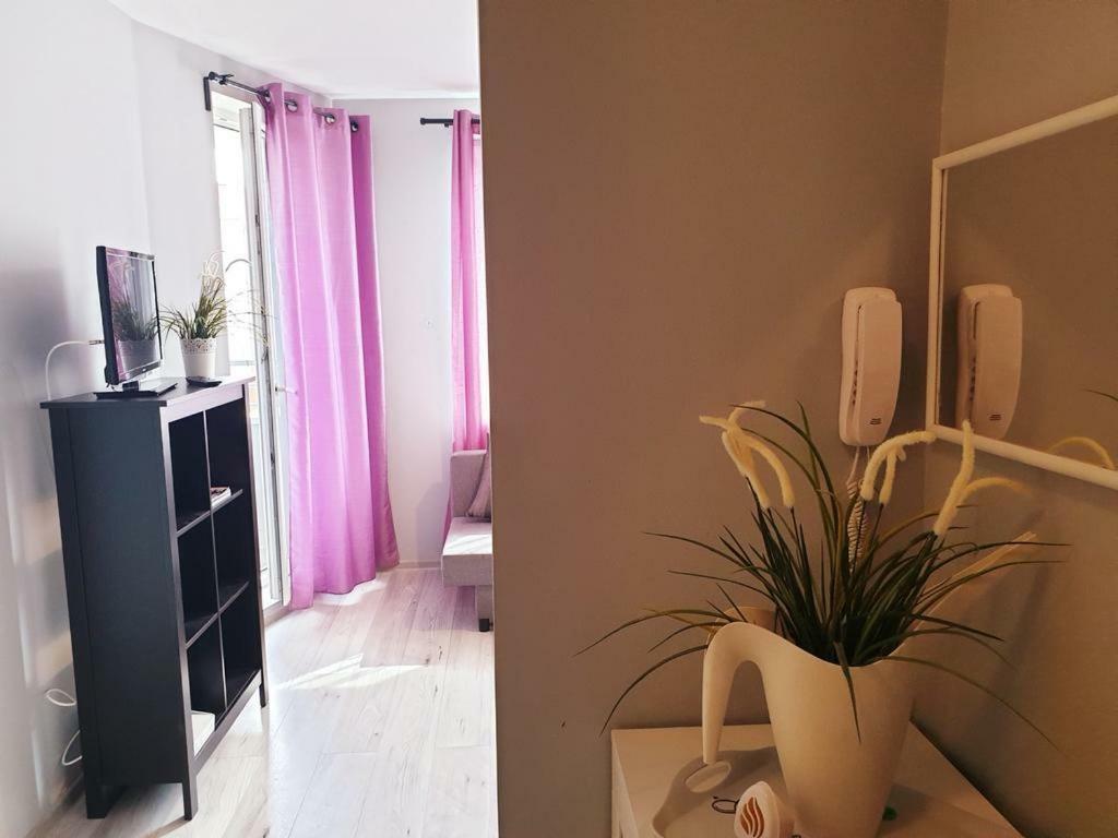 ורשה Apartamenty Promenada מראה חיצוני תמונה